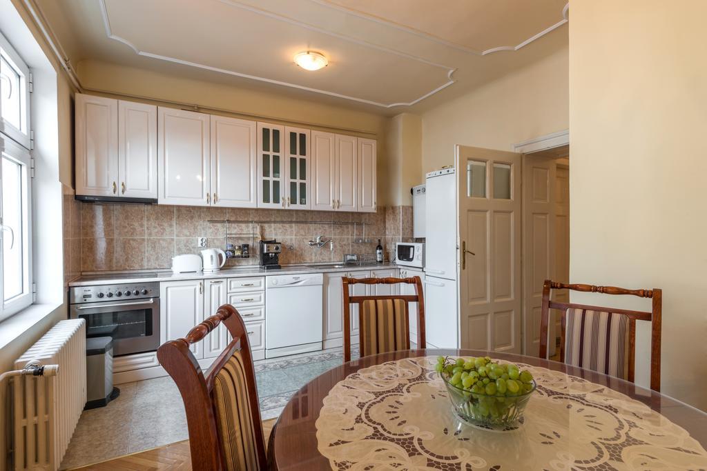 Central Belgrade Apartments 1 الغرفة الصورة
