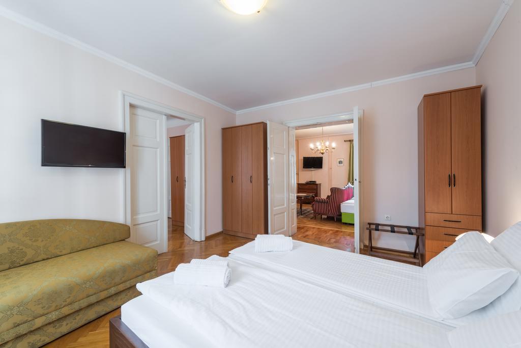 Central Belgrade Apartments 1 الغرفة الصورة
