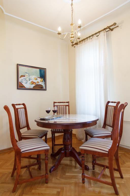 Central Belgrade Apartments 1 الغرفة الصورة