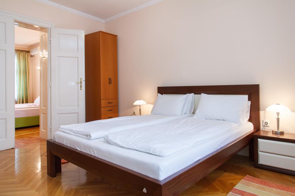 Central Belgrade Apartments 1 الغرفة الصورة
